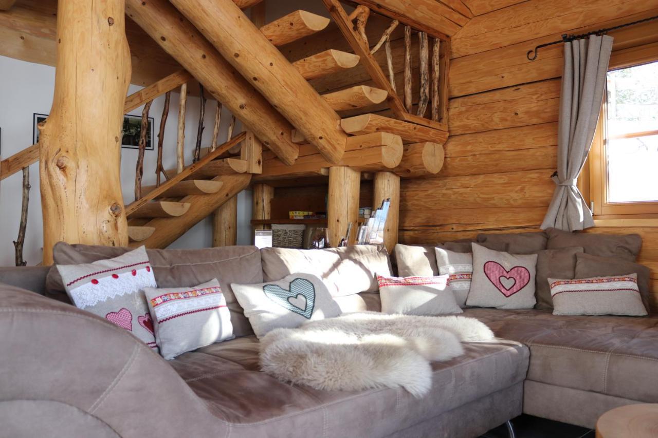 Almzauber Chalets - Haus Enzian Inkl Infrarotliegen Đẻo Đẻo Hochrindl Ngoại thất bức ảnh